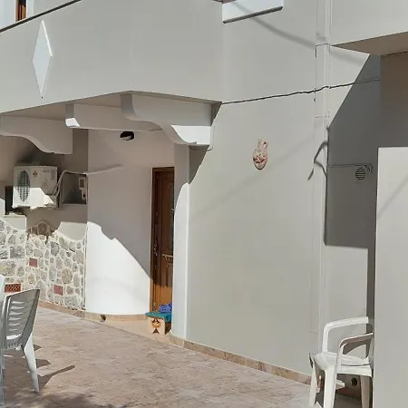 Chorio 2 דירה